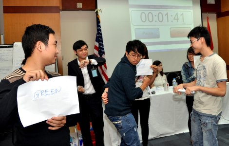 Students join the ‘USAID and Higher Education in Vietnam’ talk (8202359462) photo