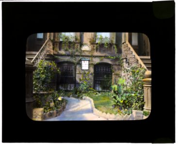 Studio Italiano store, 638 Lexington Avenue, New York, New York. Entrance garden LCCN2007685122
