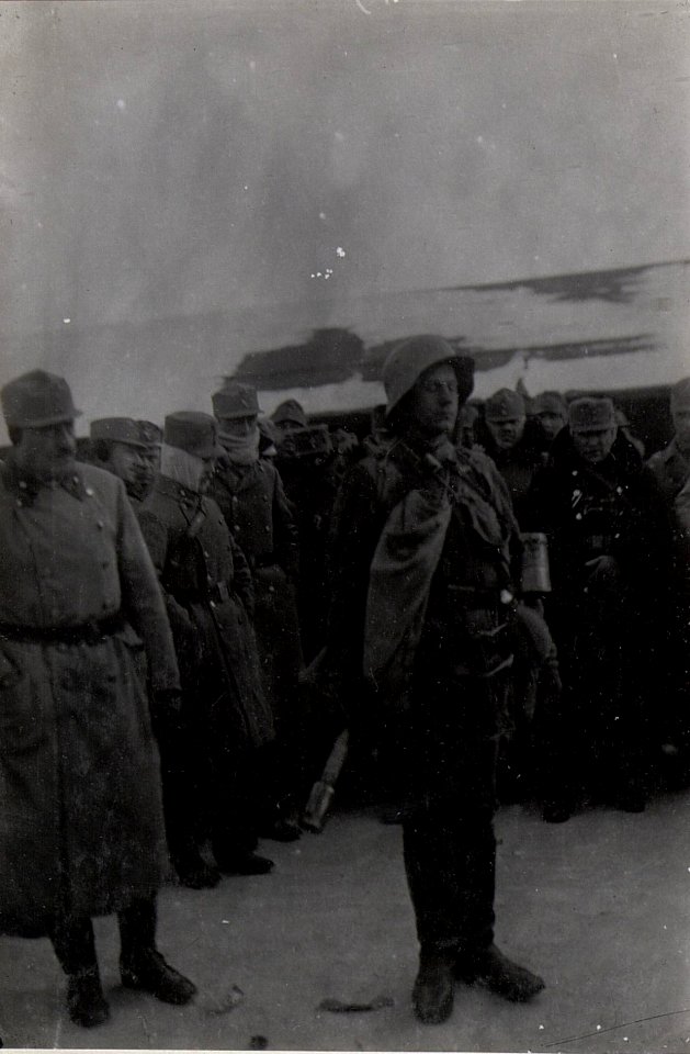 Sturmkurs, Mann mit Stahlhelm (BildID 15662887)