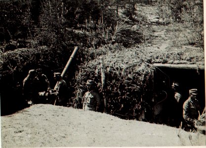 Sturmkursübung in Schabs, 12 cm Luft-Minenwerfer. (BildID 15583689)