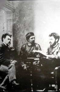 М-Сибиряк с друзьями — М.Ф.Магницкий (слева) и И.Н. Климшин