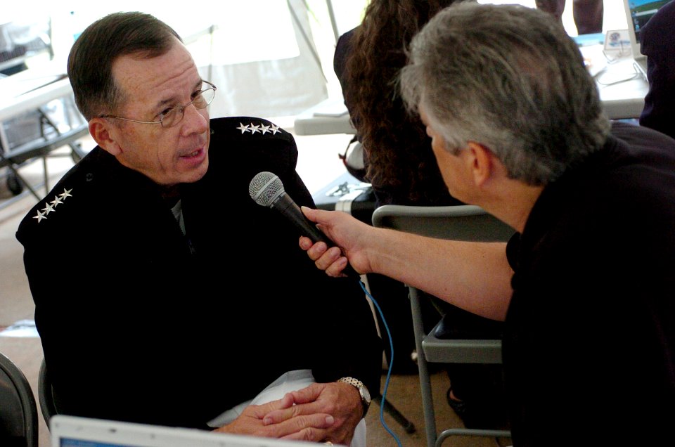 US Navy 060911-N-0696M-250 Chief of Naval Operations (CNO) Adm. Mike Mullen participates in the 3rd Annual Radio Days in the courtyard of the Pentagon