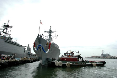 US Navy 061017-N-4515N-075 The guided-missile destroyer USS James E. Williams (DDG 95) prepares to moor at Naval Station Norfolk after returning from deployment