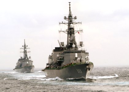 US Navy 061027-N-4649C-238 The Japanese anti-submarine warfare destroyer Onami (DD 111), leads a flotilla of ships from the Japan Maritime Self-Defense Force during a fleet review practice