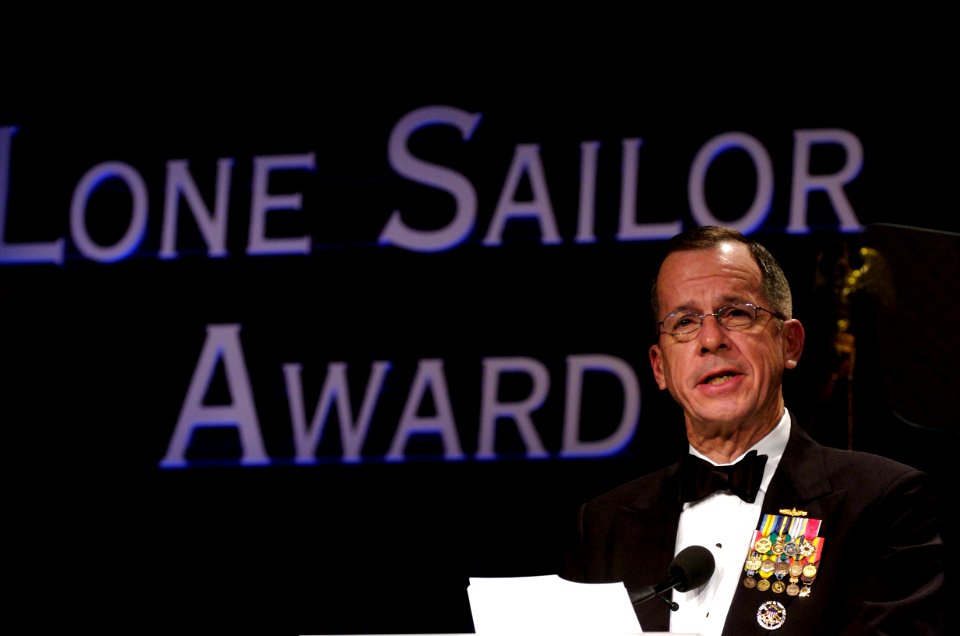 US Navy 061025-N-0696M-157 Chief of Naval Operations (CNO) Adm. Mike Mullen gives his closing remarks at the 2006 Lone Sailor Awards Dinner at the Grand Hyatt Hotel
