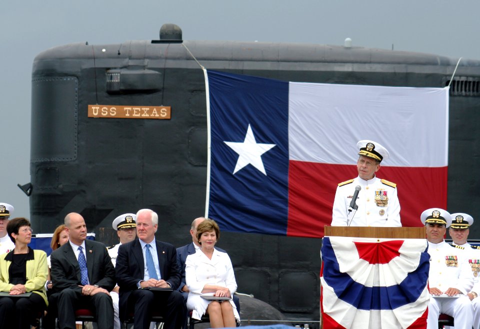 US Navy 060909-N-0653J-002 Chief of Naval Operations, Adm. Mike Mullen addresses assembled guests and dignitaries during the commissioning ceremony for the Virginia-class attack submarine USS Texas (775)