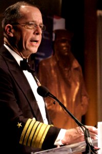 US Navy 061025-N-0696M-149 Chief of Naval Operations (CNO) Adm. Mike Mullen gives his closing remarks at the 2006 Lone Sailor Awards Dinner at the Grand Hyatt Hotel