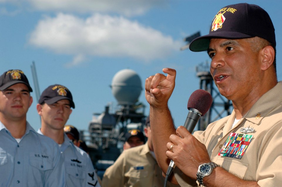 US Navy 061030-N-4965F-003 Master Chief Petty Officer of the Navy (MCPON) Joe R. Campa Jr. speaks with Sailors assigned to the Ticonderoga-class guided missile cruiser USS Lake Erie (CG 70) during a visit to Naval Station Pearl