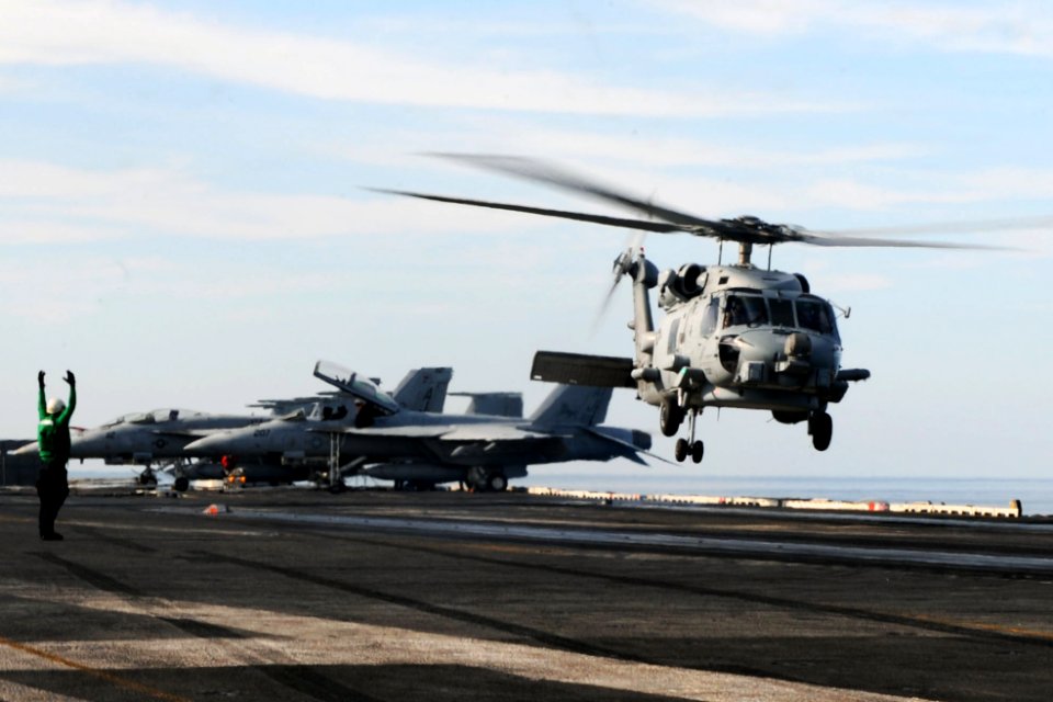 USS GEORGE H.W. BUSH (CVN 77) 140329-N-CZ979-010 (13665497744)