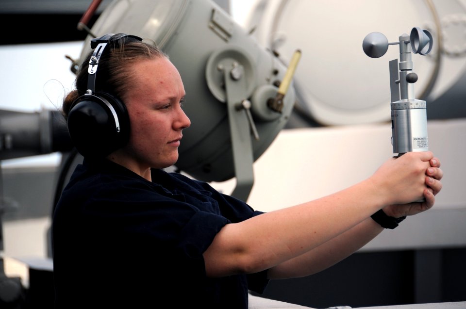 USS George H.W. Bush (CVN 77) 140326-N-HK946-013 (13980771188)