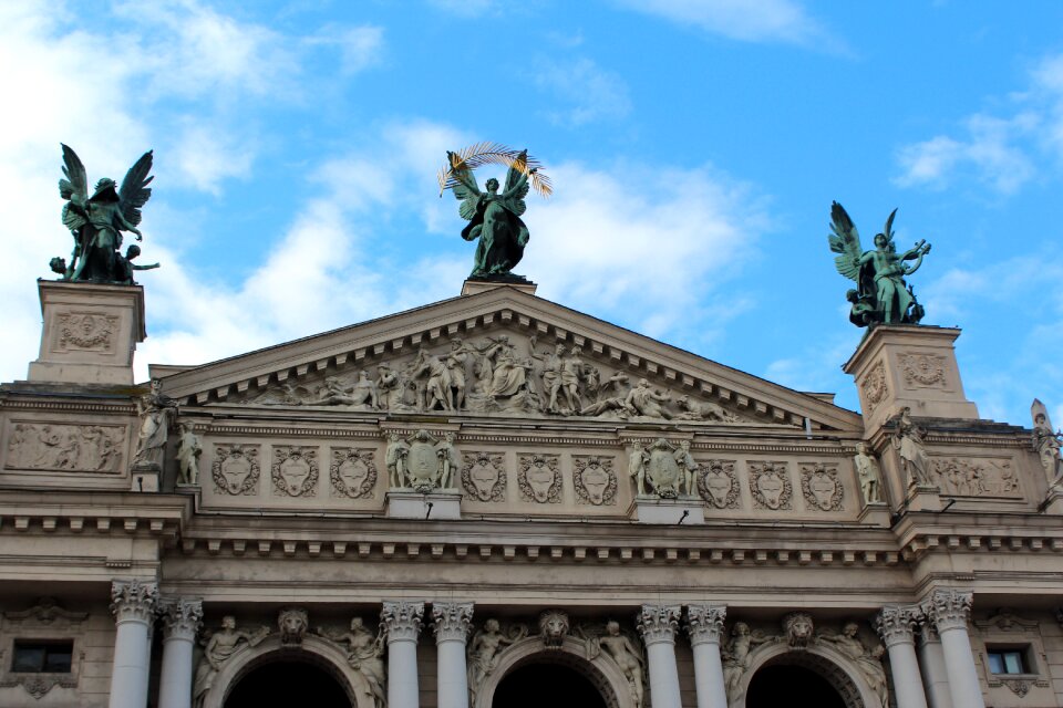 The edifice architecture monument