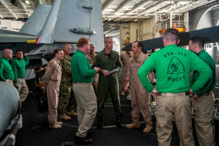 USS Carl Vinson (CVN 70) 141104-N-UW005-121 (15102806663)