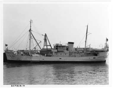 USS Cardinal (AM-67) - 19-N-23212