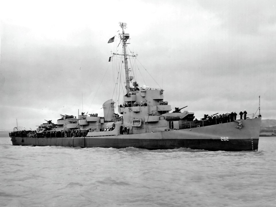 USS Canfield (DE-262) off the Mare Island Naval Shipyard on 16 May 1945 (19-N-84878)