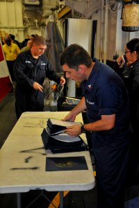 USS BOXER (LHD 4) 131202-N-QP351-015 (11185482035)