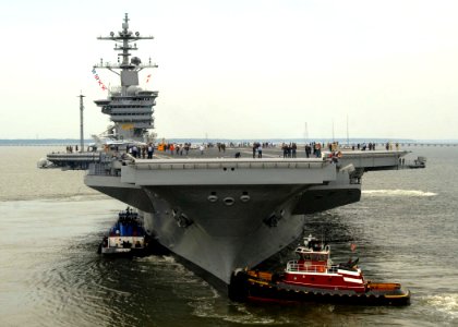 US Navy 090628-N-6125G-019 The aircraft carrier USS Carl Vinson (CVN 70) departs Northrop Grumman Newport News Shipyard