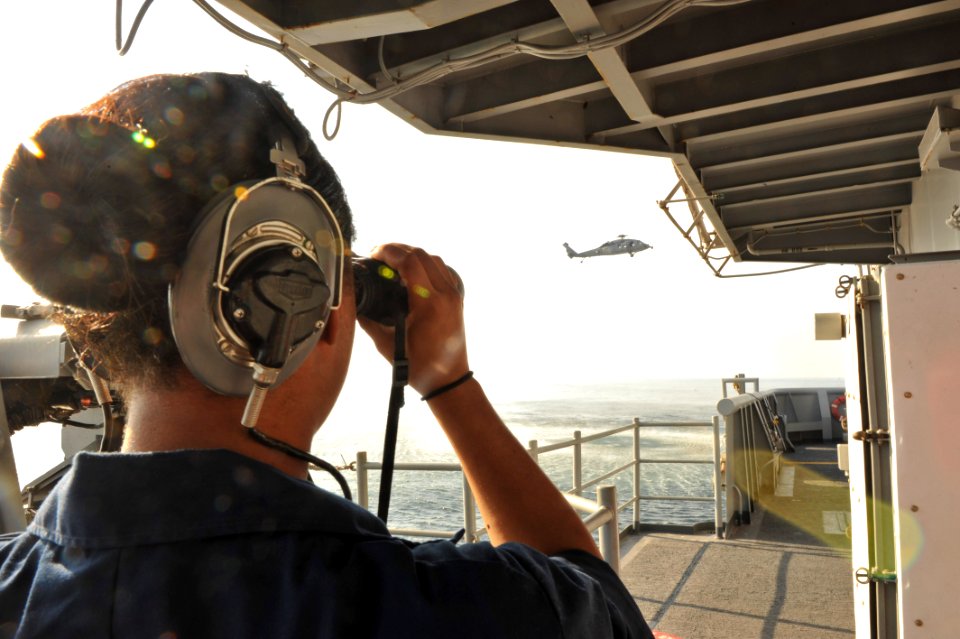 USS BOXER (LHD 4) 131203-N-GM561-013 (11201691806)