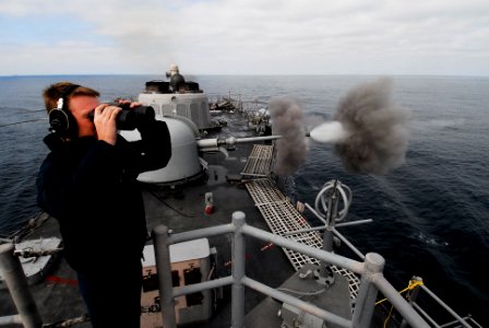 US Navy 090627-N-7092S-223 Fire Controlman 2nd Class Eric Brown stands safety watch aboard the guided-missile frigate USS Kauffman (FFG 59) during live-fire exercises off the coast of Chile as part of the Chilean-hosted naval e