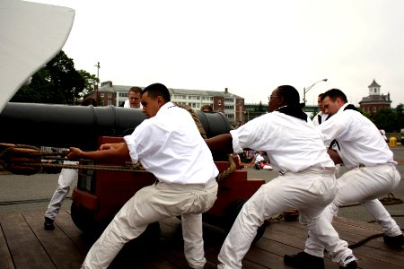 US Navy 090630-N-8110K-071 The master gun team of the USS Constitution demonstrates the loading and firing of a 5,800-pound, late 18th century long gun during the opening ceremony for Boston Navy Week