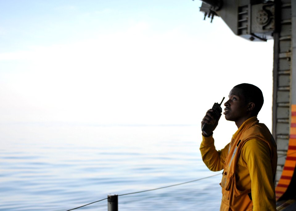USS BOXER (LHD 4) 131129-N-OQ305-072 (11150500416)