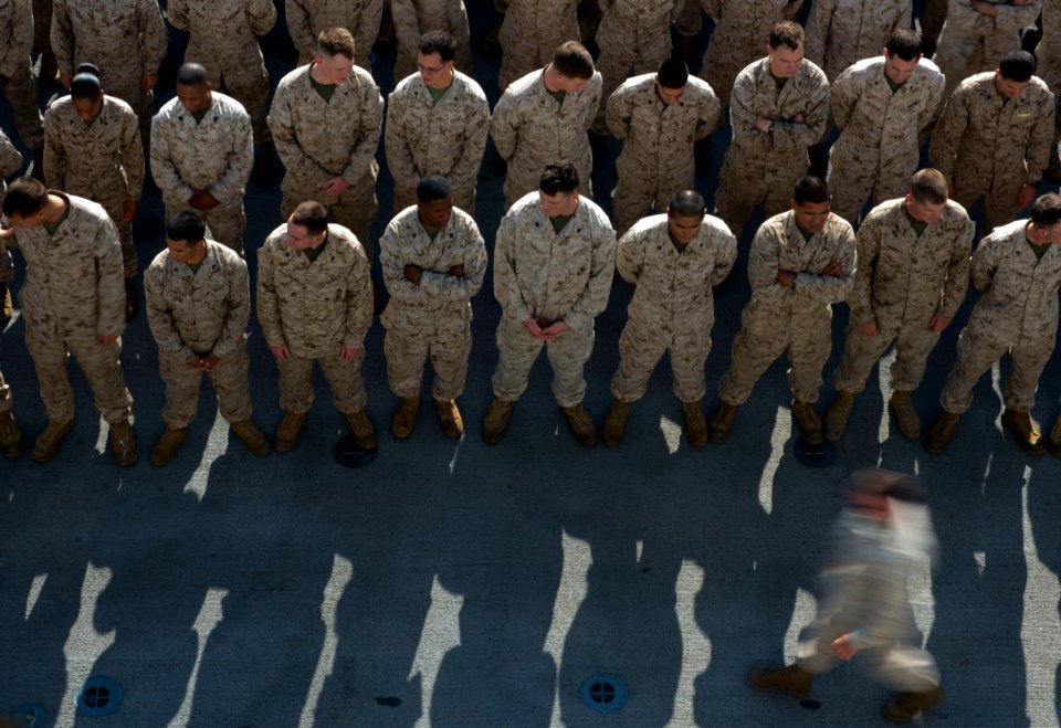 USS BOXER (LHD 4) 131125-N-JP249-009 (11150545676)