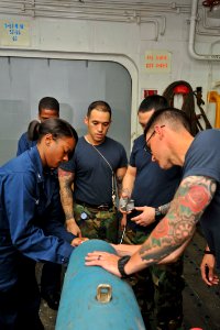 USS BOXER (LHD 4) 131124-N-QP351-015 (11150572456)