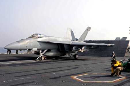 US Navy 090706-N-3610L-033 Lt. Jason Budde, a shooter aboard the aircraft carrier USS Ronald Reagan (CVN 76), launches an F-A-18E Super Hornet assigned to the
