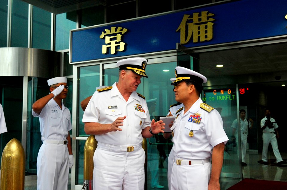US Navy 090707-N-8273J-146 Chief of Naval Operations (CNO) Adm. Gary Roughead meets with Vice Adm. Park Jung-hwa, Commander, Republic of Korea Fleet during a visit to the Republic of Korea Fleet headquarters in Busan, Korea