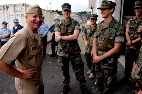 US Navy 090706-N-9818V-494 Master Chief Petty Officer of the Navy (MCPON) Rick West speaks with U.S. Navy divers at U.S. Naval Ship Repair Facility, Yokosuka photo