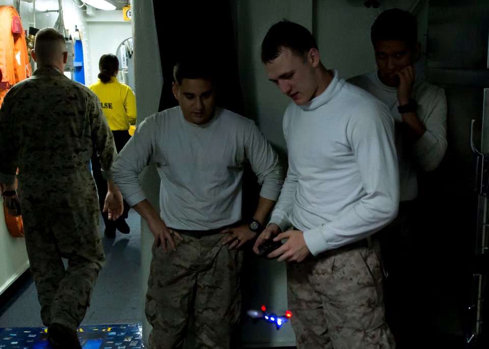 USS Boxer (LHD 4) 130311-N-VO234-005 (13182958175)