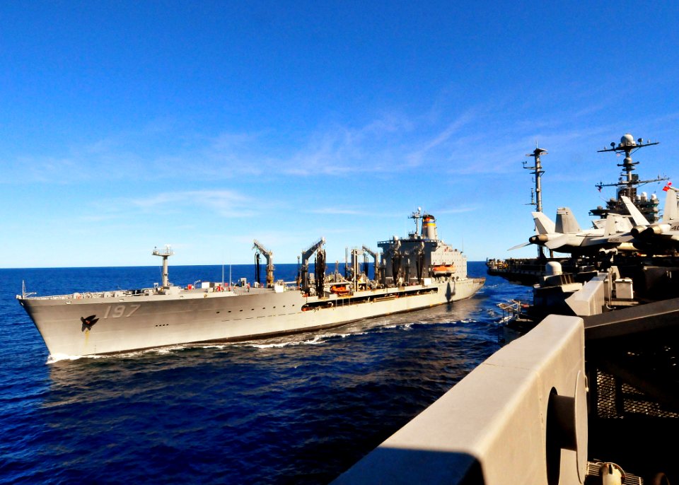 US Navy 090711-N-6233C-008 The Military Sealift Command fleet replenishment oiler USNS Pecos (T-AO 197) is underway with the aircraft carrier USS George Washington (CVN 73)