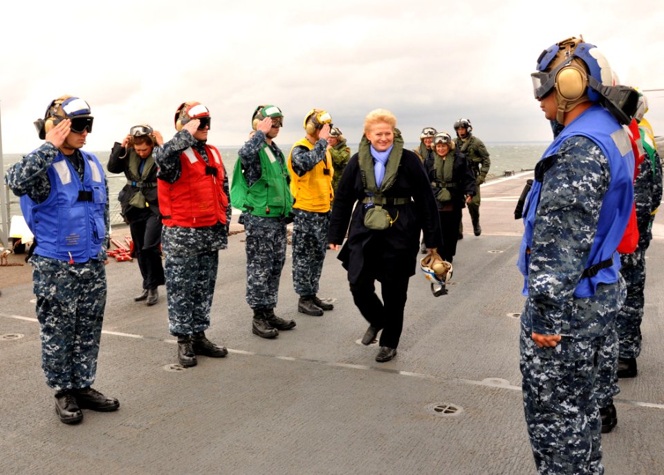 US Navy 100921-N-5483N-057 USS Mount Whitney welcomes Lithuanian president