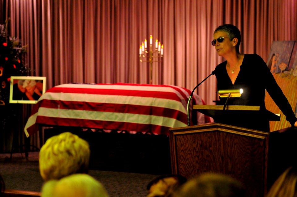 US Navy 101004-N-3659B-215 Actress Jamie Lee Curtis speaks at the funeral of her father, Tony Curtis in Las Vegas. Tony Curtis served in the U.S. N