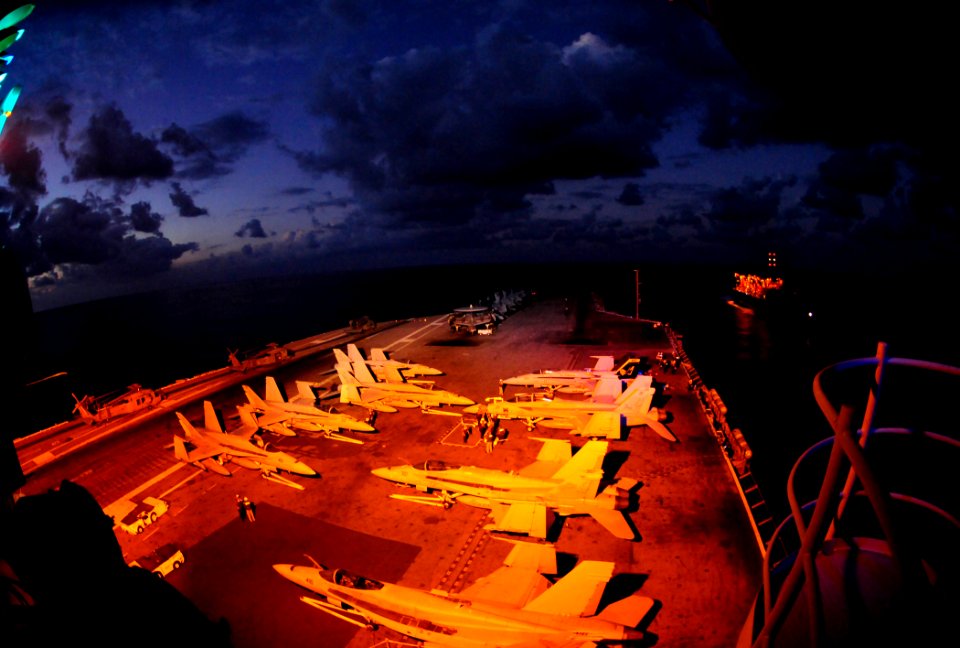 US Navy 101010-N-8913A-014 The aircraft carrier USS George H.W. Bush (CVN 77) pulls alongside the Military Sealift Command fast combat support ship