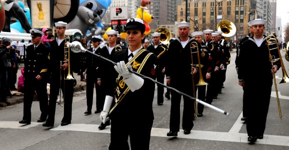 US Navy 111124-N-CD297-005 Musician 1st Class Jennifer Lange, from Rockford, Ill., the drum major for the U.S. Navy Band Great Lakes marching band
