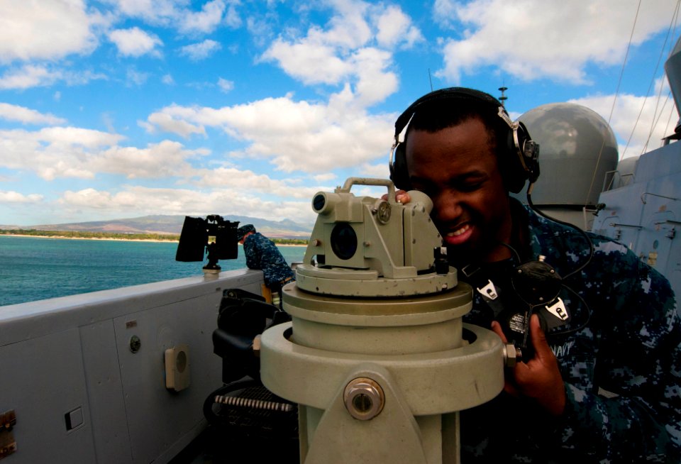 US Navy 111123-N-PB383-172 A Sailor checks the ship's barring