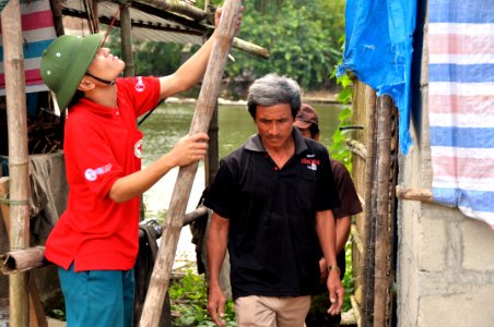 USAID and Save the Children support community evacuation drill and emergency preparedness in central Vietnam (8243624627) photo