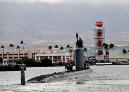 US Navy 111201-N-UK333-091 The Virginia-class submarine USS North Carolina (SSN 777) departs Joint Base Pearl Harbor-Hickam for their first operati