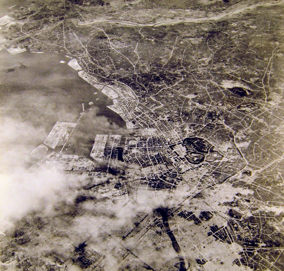 USAAF photo of Tokyo after the 10 March air raid