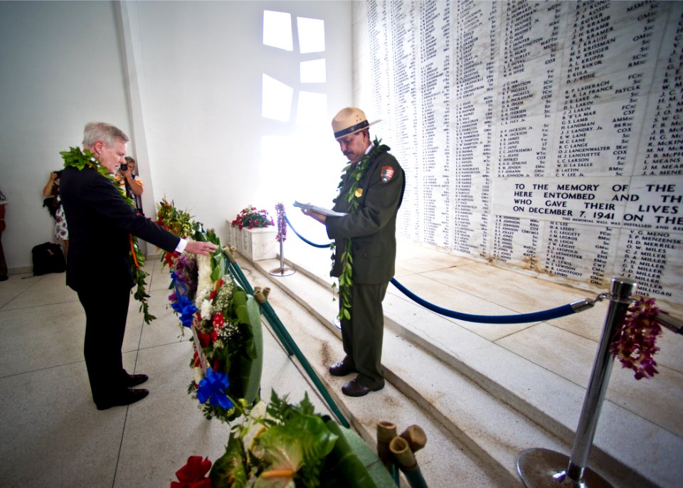 US Navy 111207-N-AC887-003 Secretary of the Navy (SECNAV) the Honorable Ray Mabus lays a wreath at the USS Arizona Memorial in Pearl Harbor