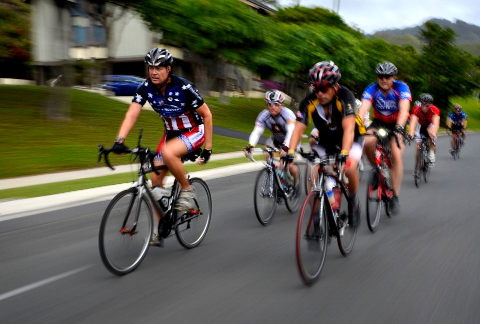 US Navy 111203-N-RI884-030 Service members and volunteers participate in the Ride 2 Recovery Cyclefest, a noncompetitive fundraising bike ride bene