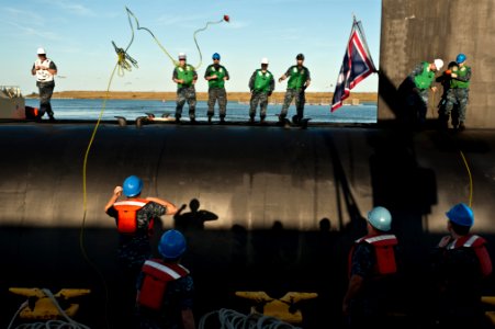 US Navy 111206-N-FG395-036 The Ohio-class ballistic-missile submarine USS Wyoming (SSBN 742) returns to Naval Submarine Base Kings Bay from a three