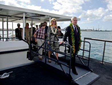 US Navy 111207-N-RI884-339 Secretary of the Navy (SECNAV) the Honorable Ray Mabus visits the USS Arizona Memorial during the U.S. Navy and National