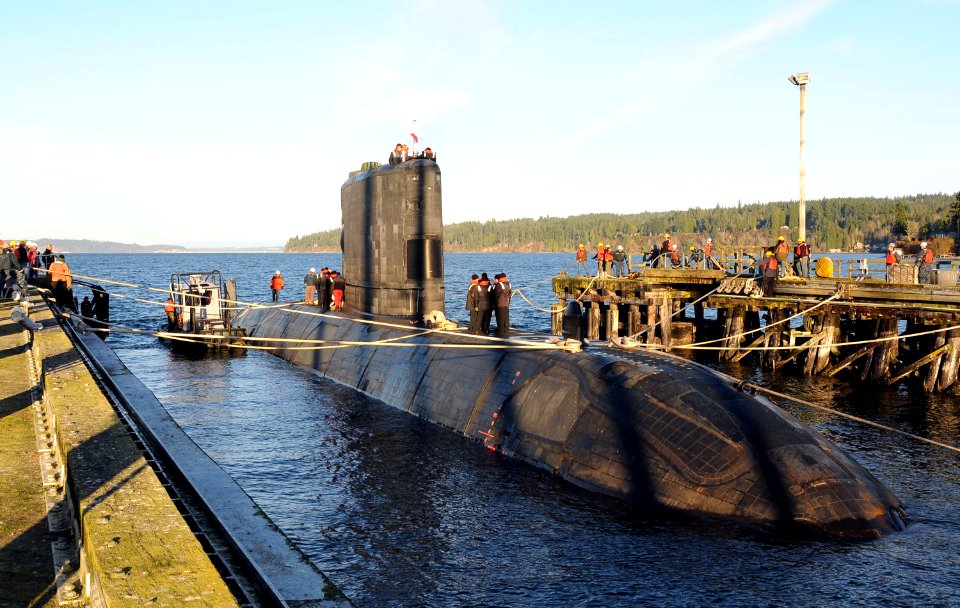 US Navy 111212-N-GU530-282 BANGOR, Wash. (Dec. 12, 2011) The Royal Canadian Navy long-range patrol submarine HMCS Victoria (SSK 876) arrives at Na
