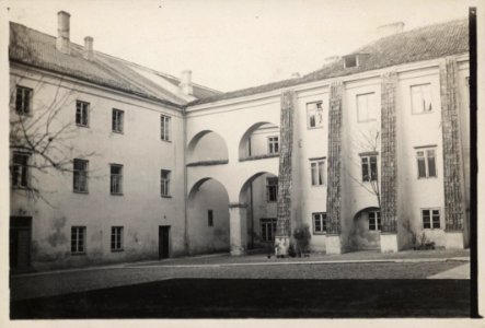 Vilnia, Universyteckaja, Dvor Sarbievija. Вільня, Унівэрсытэцкая, Двор Сарбевія (1929)