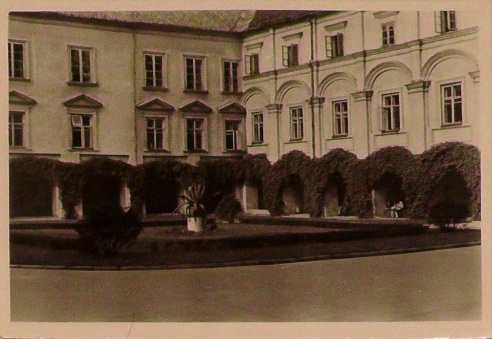 Vilnia, Universyteckaja, Vialiki Dvor. Вільня, Унівэрсытэцкая, Вялікі Двор (1921-39)