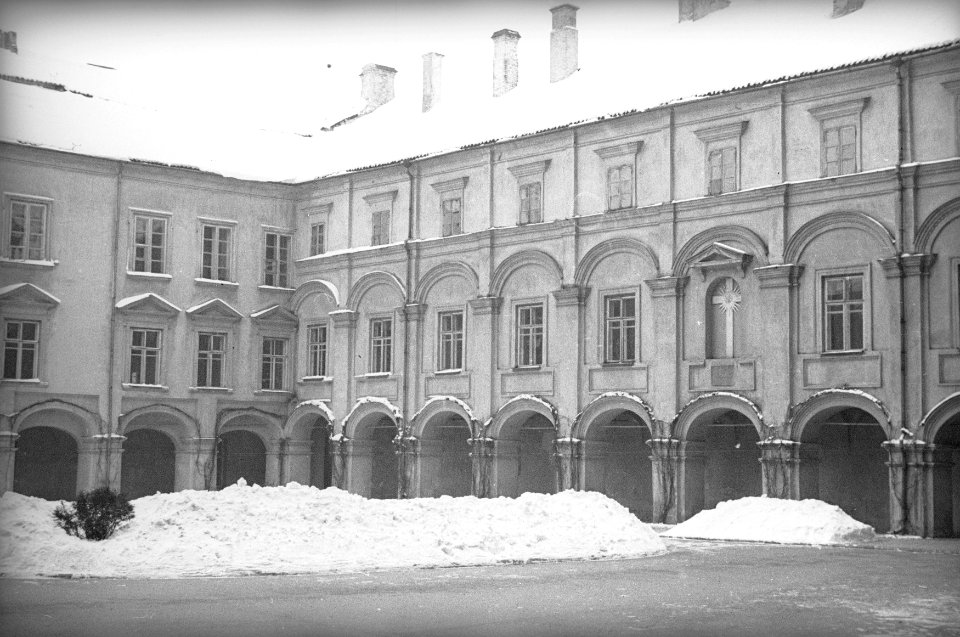 Vilnia, Universyteckaja, Vialiki Dvor. Вільня, Унівэрсытэцкая, Вялікі Двор (H. Poddębski, 1936)