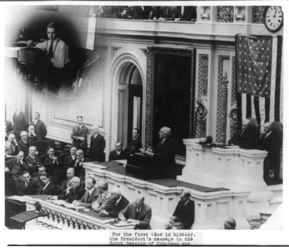 Warren Gamaliel Harding; speaking to joint session of Congress; insert photo of telegraph operator transmitting speech for 1st time LCCN2007683066