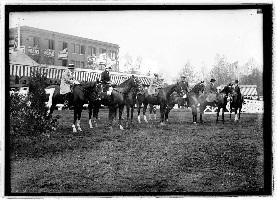 Wash. Horse Show, 1914 LCCN2016851094