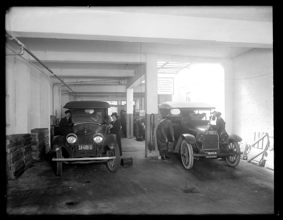 Washington Battery Co. LCCN2016824438